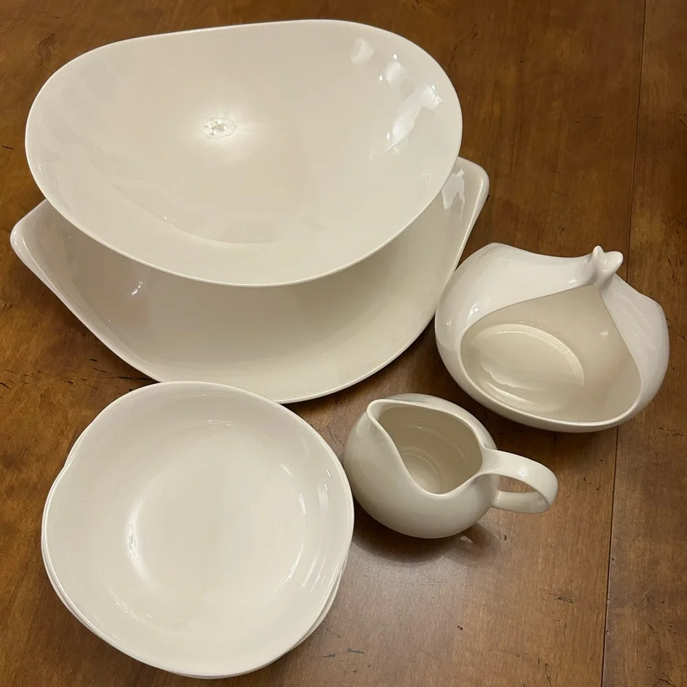 Crate & Barrel Eva Zeisel Pedestal Fruit, Serving Bowl